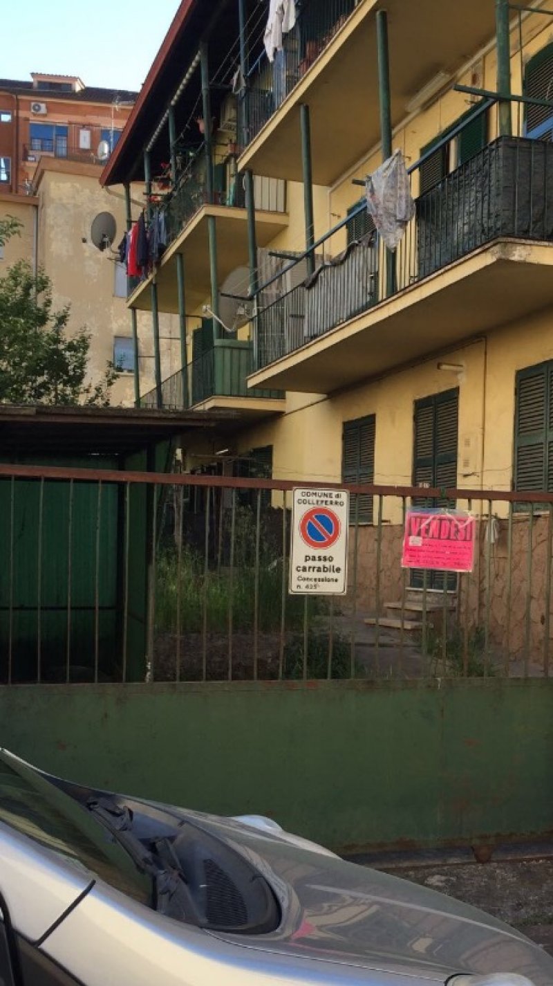 Colleferro appartamento situato in via Pontinia a Roma in Vendita