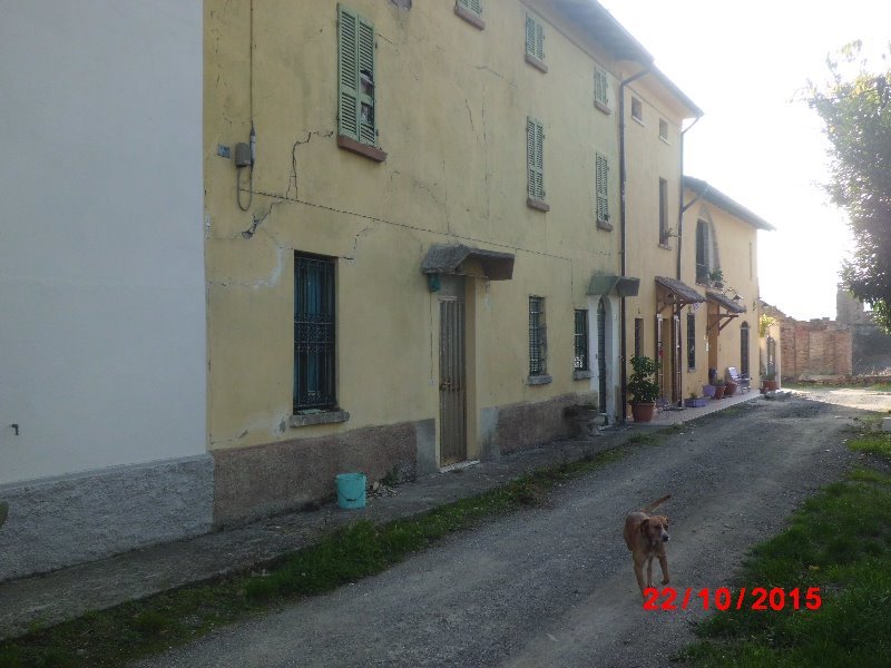 Lugagnano Val D'Arda corpo centrale di un rustico a Piacenza in Vendita