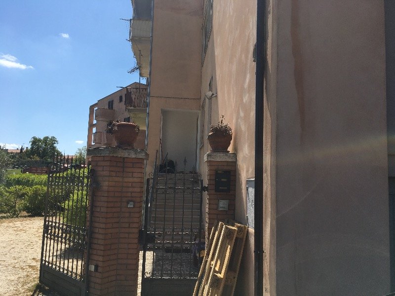 Amelia appartamento zona Pettorella a Terni in Vendita