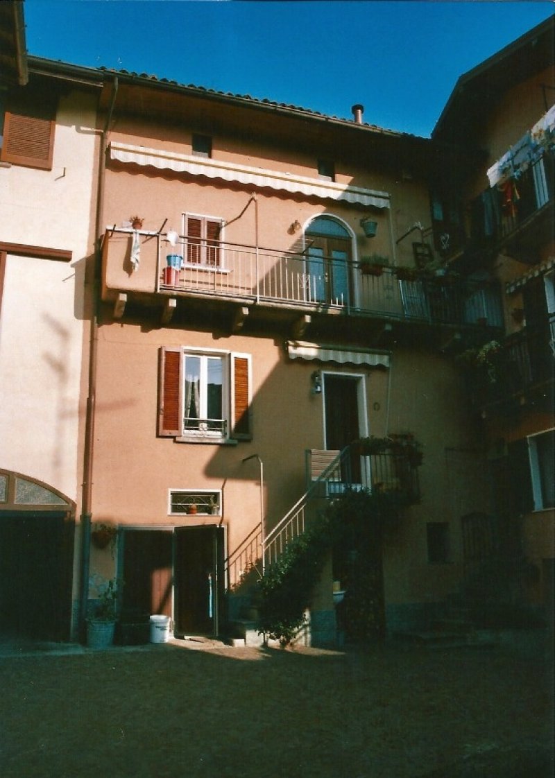 Induno Olona casa a Varese in Vendita