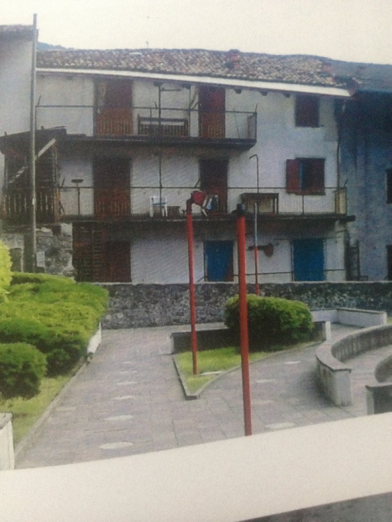 Borno 2 appartamenti a Brescia in Vendita