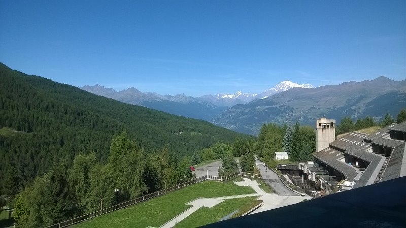 Gressan bilocale con terrazzo a Valle d'Aosta in Vendita