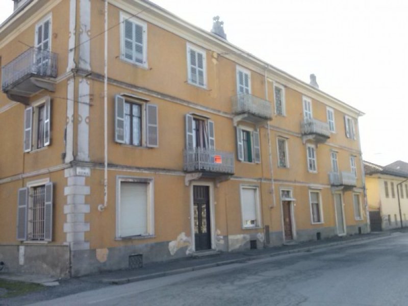 Verzuolo appartamento di ampia metratura a Cuneo in Vendita