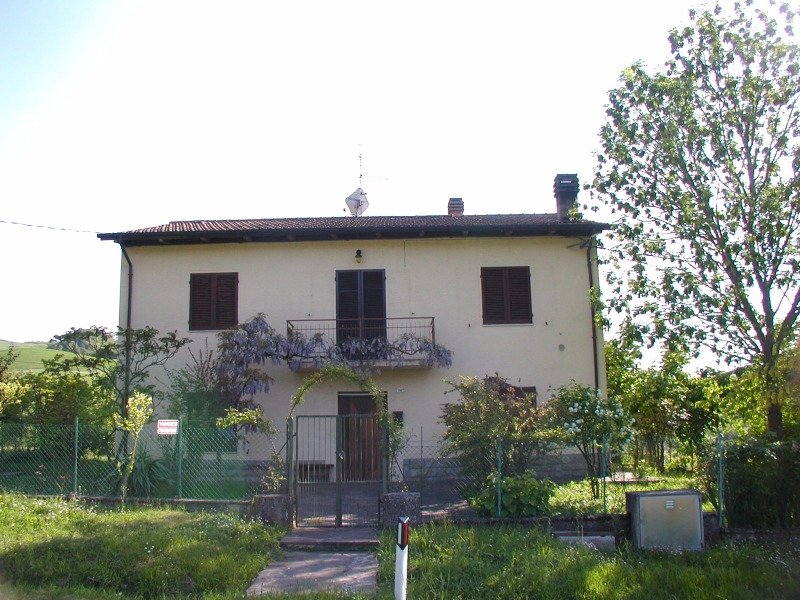 Santa Sofia casa in campagna a Forli-Cesena in Vendita