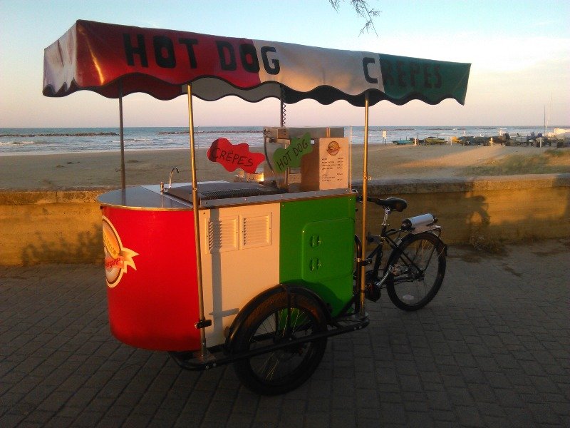Senigallia triciclo adibito alla somministrazione a Ancona in Vendita