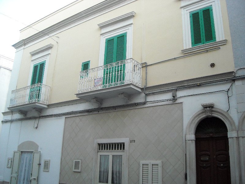 Manfredonia appartamento autonomo con terrazzo a Foggia in Vendita