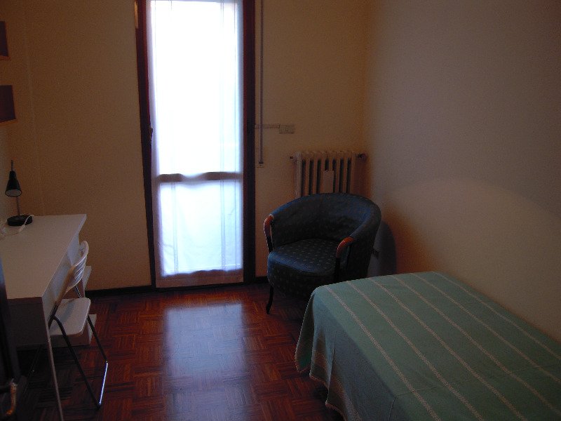 Cesena appartamento con stanze a Forli-Cesena in Affitto