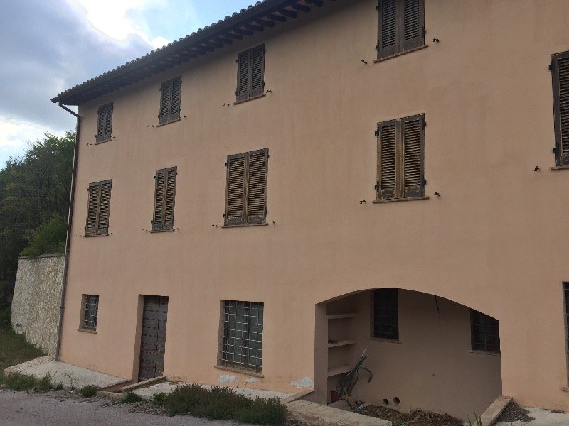 Casa singola nel comune di Foligno a Perugia in Vendita