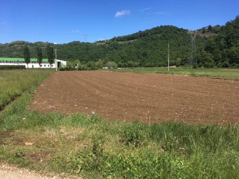 Gambugliano terreno agricolo a Vicenza in Vendita