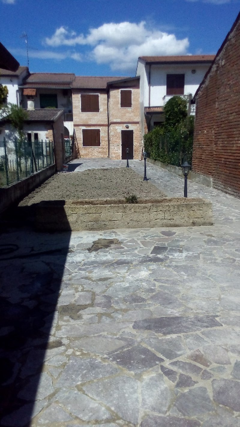 A Villa Bartolomea casa a Verona in Vendita
