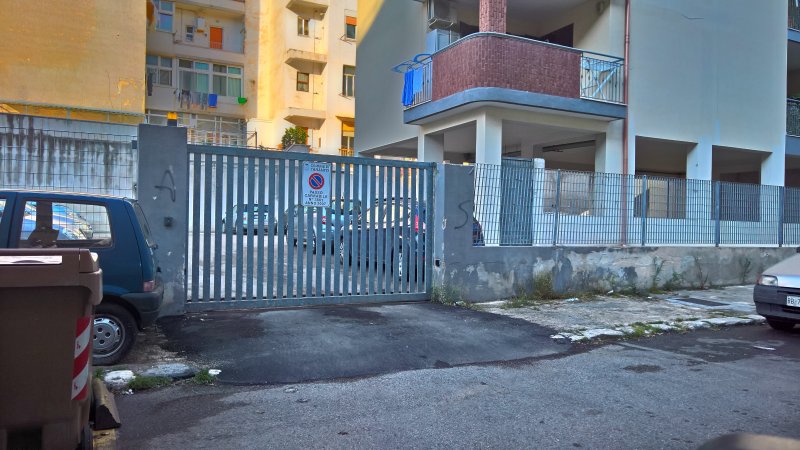 Taranto posto auto scoperto in cortile a Taranto in Vendita