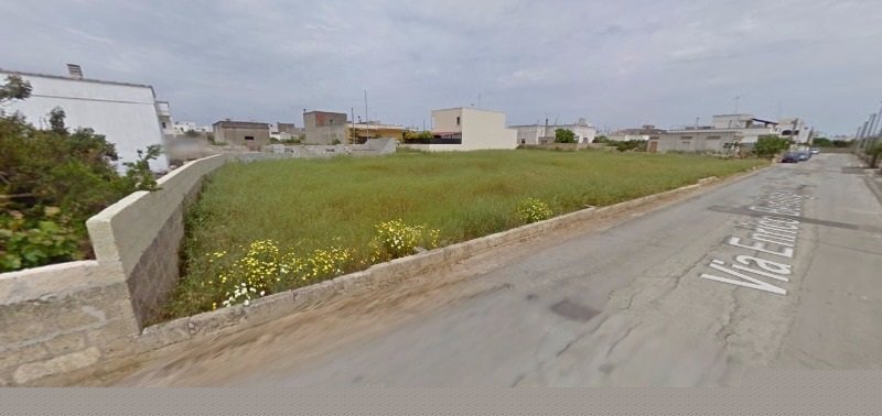 Terreno edificabile in via Berlinguer sito in Pat a Lecce in Vendita