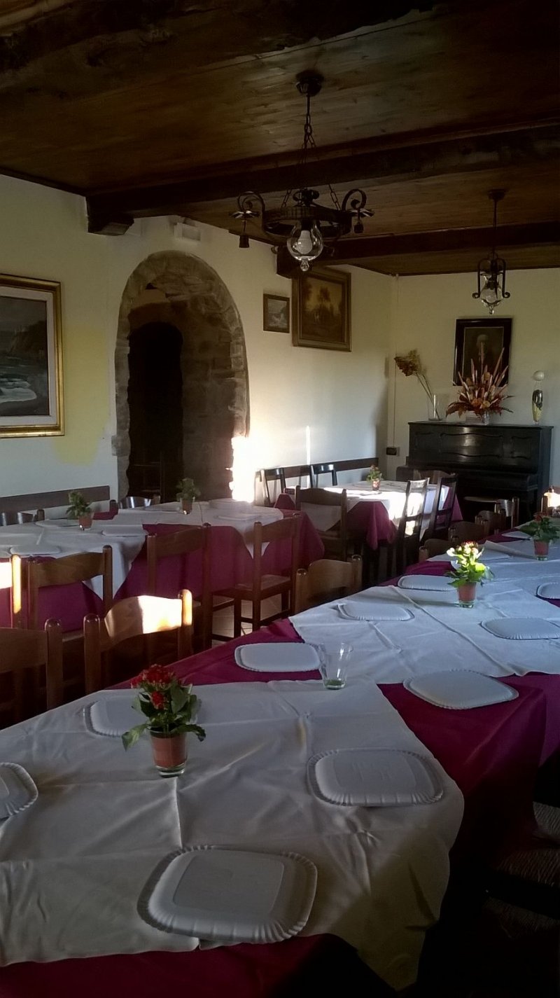Monterenzio pranzi o cene in un casale del 1300 a Bologna in Vendita