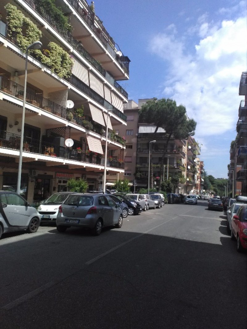 Roma appartamento adiacente al Gemelli a Roma in Vendita