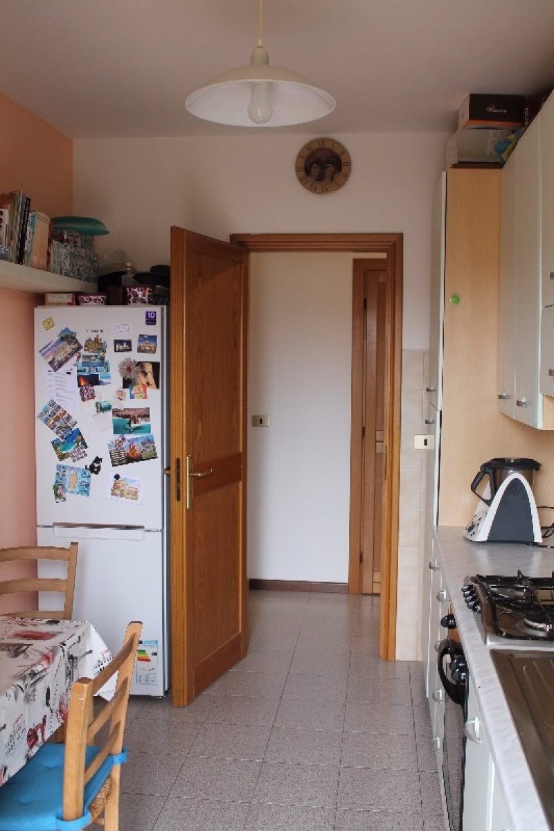 Rivoli privato appartamento in stabile signorile a Torino in Vendita