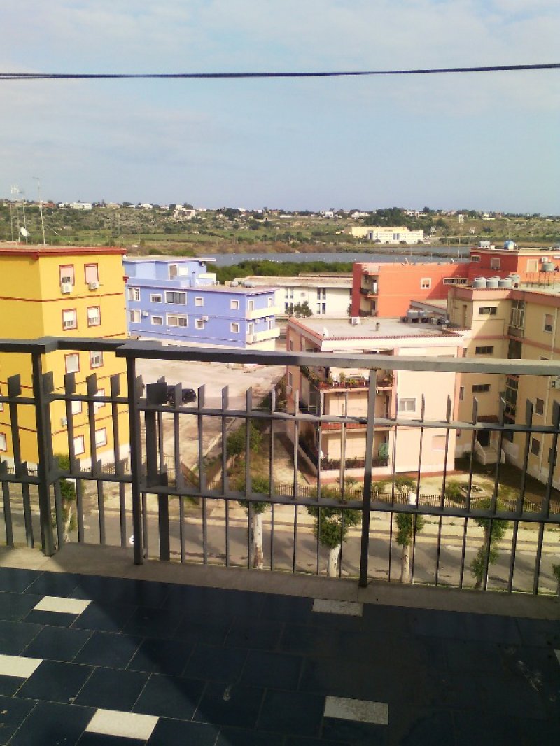 Augusta appartamento con panoramica veranda a Siracusa in Vendita