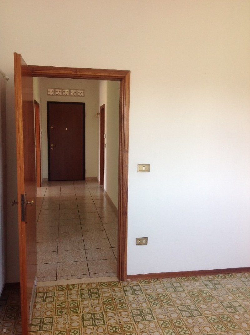 San Mauro Pascoli appartamento con garage a Forli-Cesena in Vendita