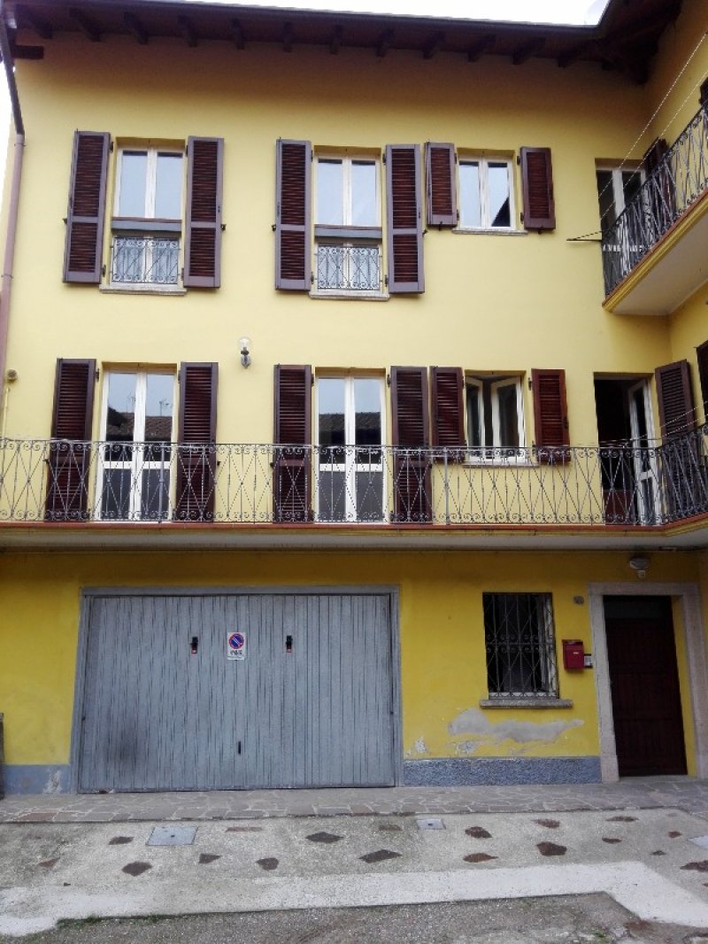 Golasecca casa a Varese in Affitto