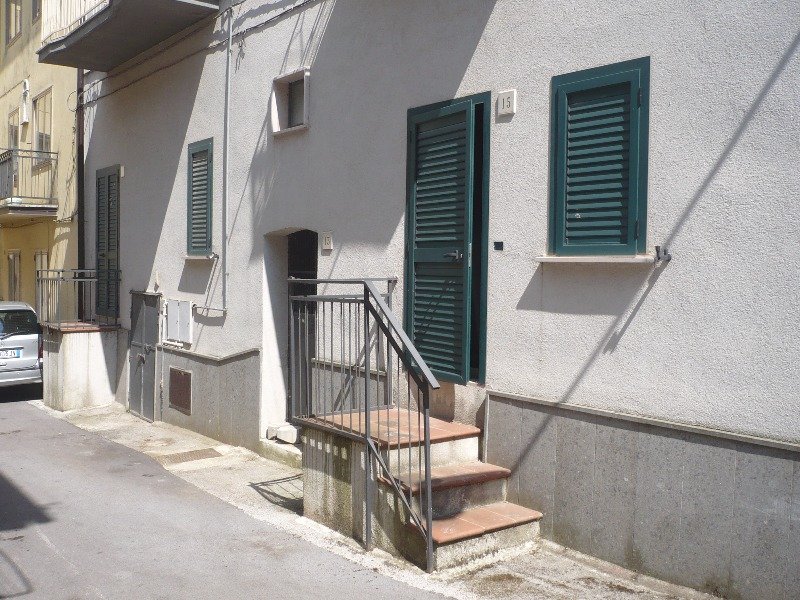 Banzi appartamento vicino centro storico a Potenza in Vendita