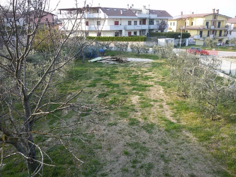 Terreno edificabile in zona Piane di Morro a Ascoli Piceno in Vendita