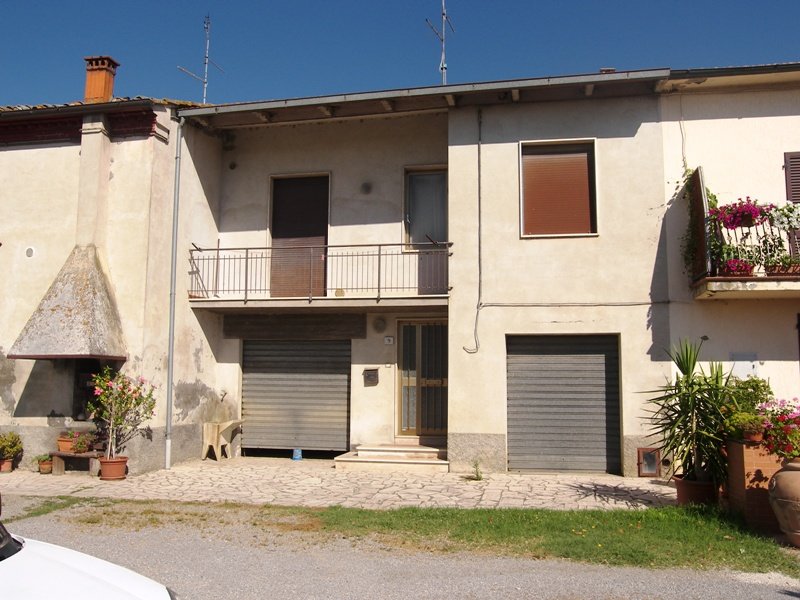 Foiano della Chiana villetta con garage a Arezzo in Vendita