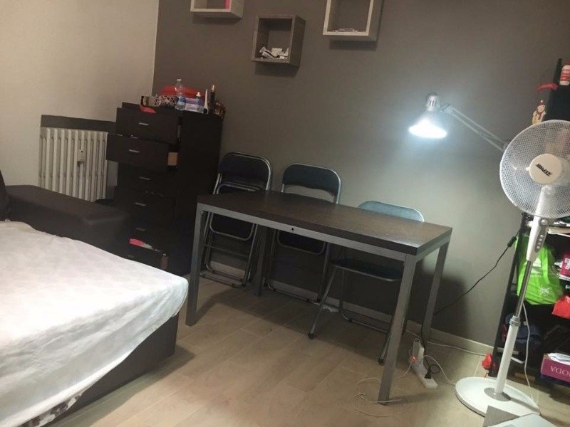 Milano ampia stanza con letto matrimoniale a Milano in Affitto