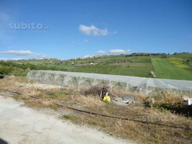 Caltanissetta Grottarossa terreno agricolo a Caltanissetta in Vendita