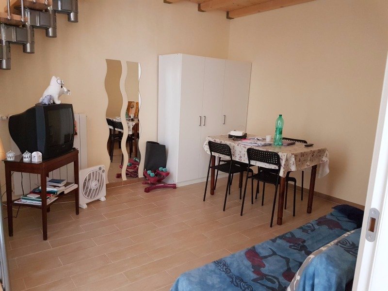 A Carbonara miniappartamento ristrutturato a Bari in Affitto