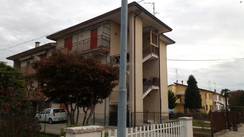 Corbola appartamento centro paese a Rovigo in Vendita