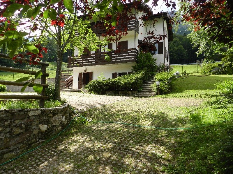 Centa San Nicol villa a Trento in Vendita