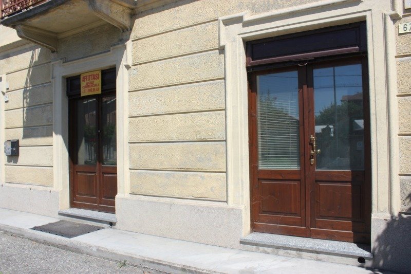 Mappano locale commerciale a Torino in Affitto