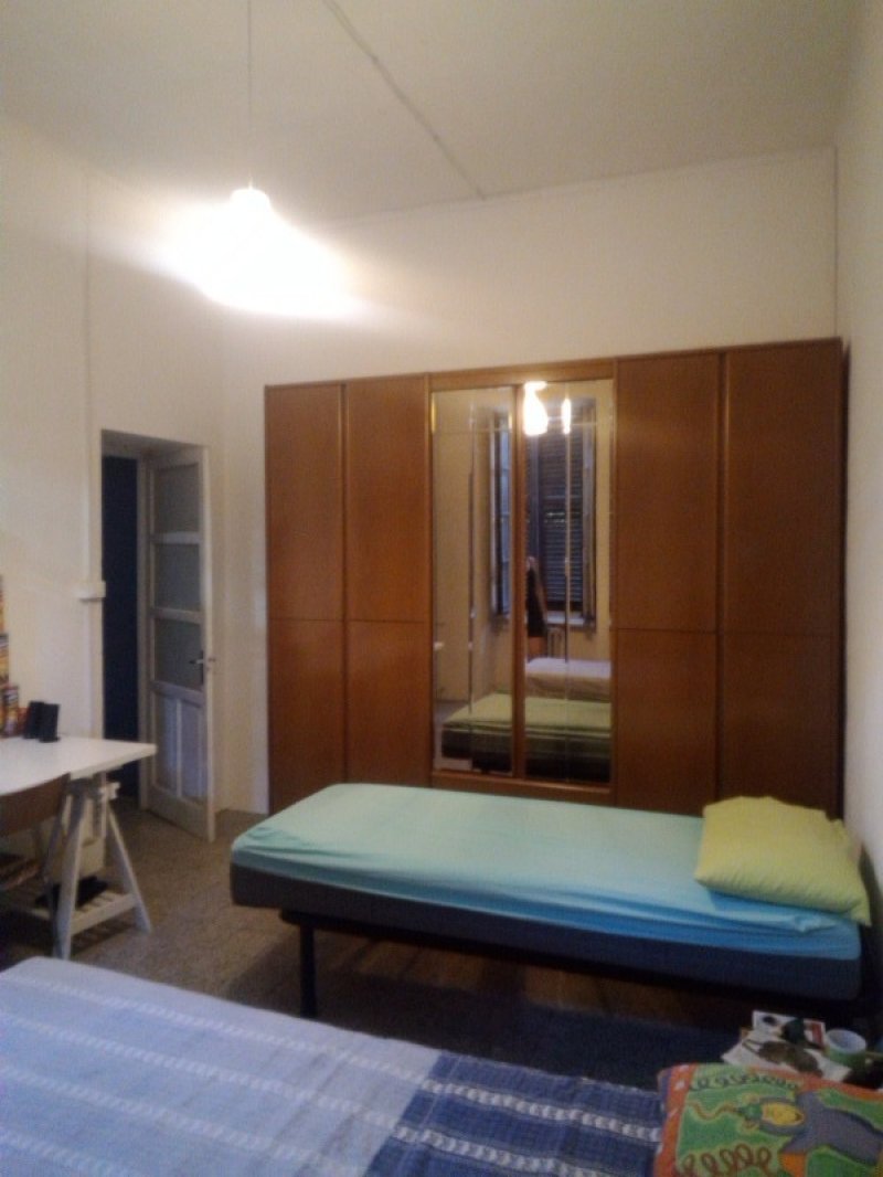 Torino osto letto in stanza doppia o singola a Torino in Vendita