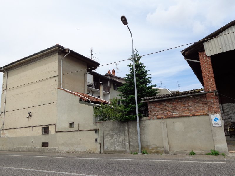 Trecate casa rurale a Novara in Vendita