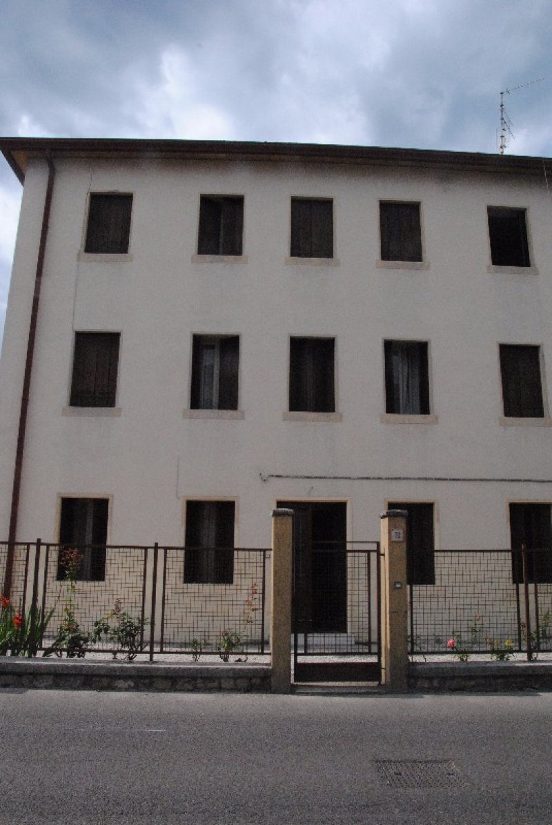 Vittorio Veneto casa anni 30 a Treviso in Vendita