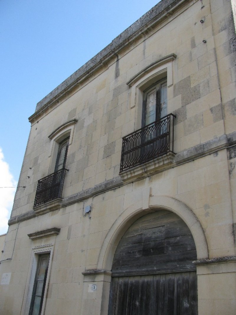 Muro Leccese residenza padronale a Lecce in Vendita