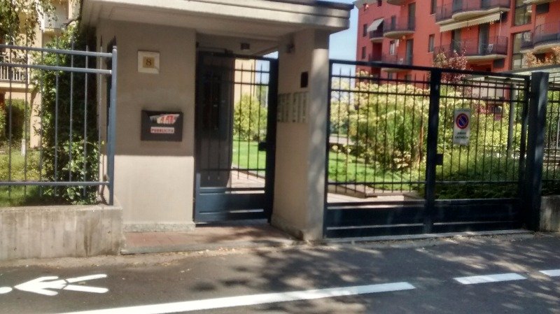 Voghera box in condominio signorile a Pavia in Vendita