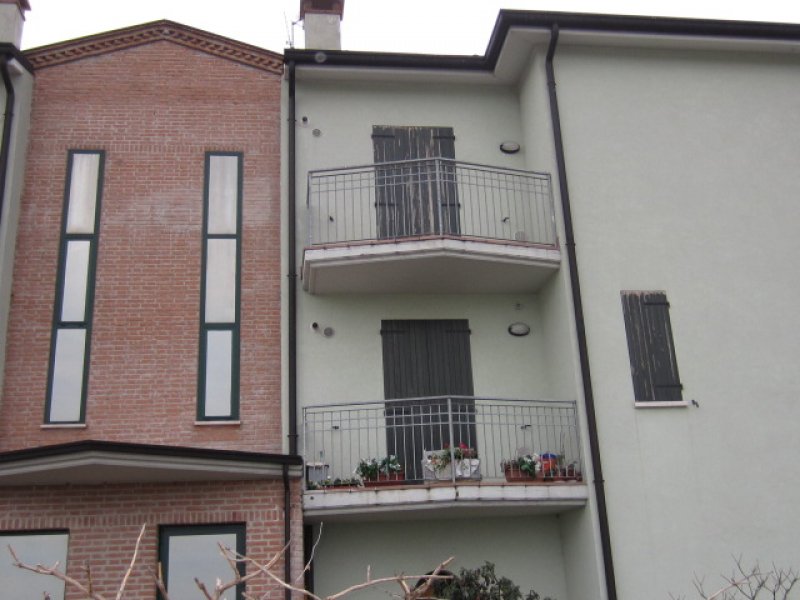 Curtatone appartamento arredato a Mantova in Affitto