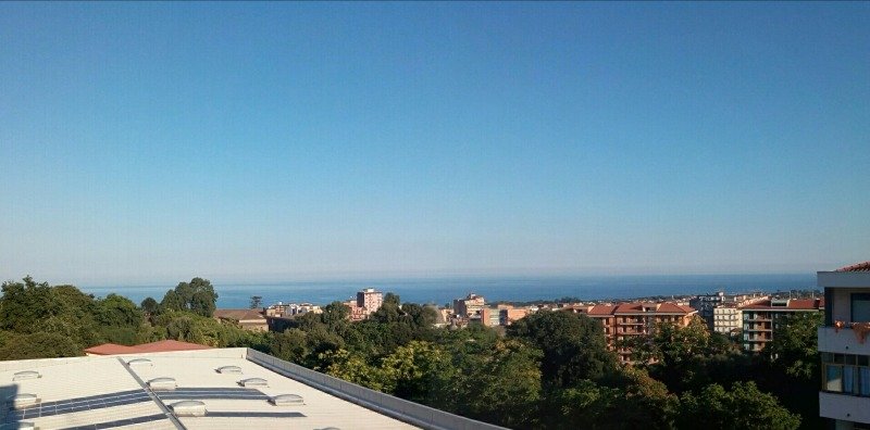 Acireale appartamento luminoso e panoramico a Catania in Vendita