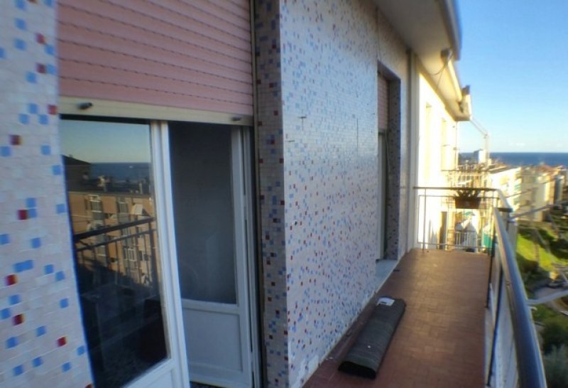 Savona Valloria vista panoramica appartamento a Savona in Vendita