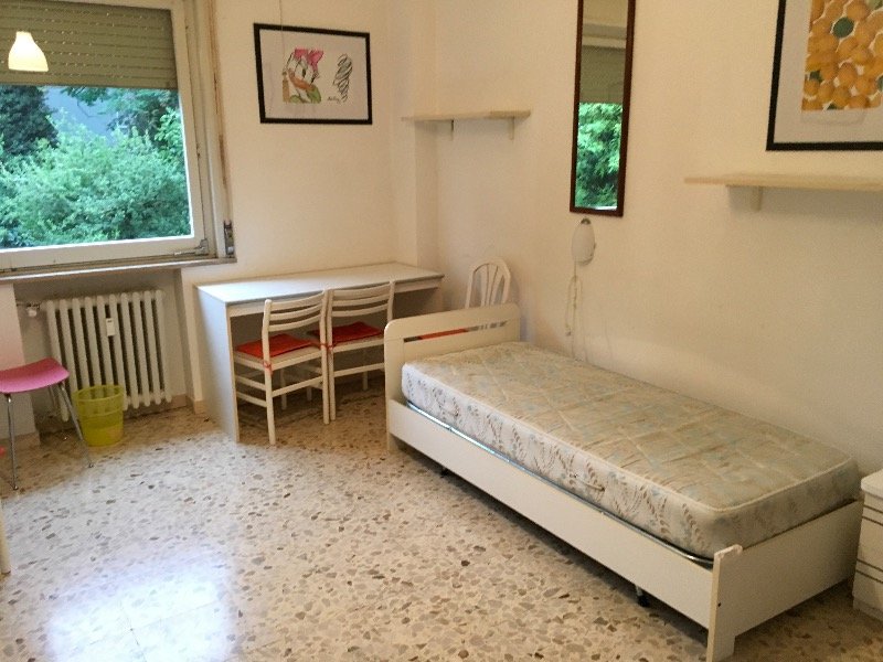 Urbino stanze singole o doppia per studenti a Pesaro e Urbino in Affitto