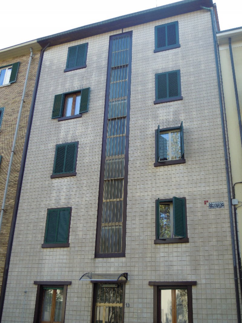 Collegno Borgata Paradiso alloggio arredato a Torino in Vendita
