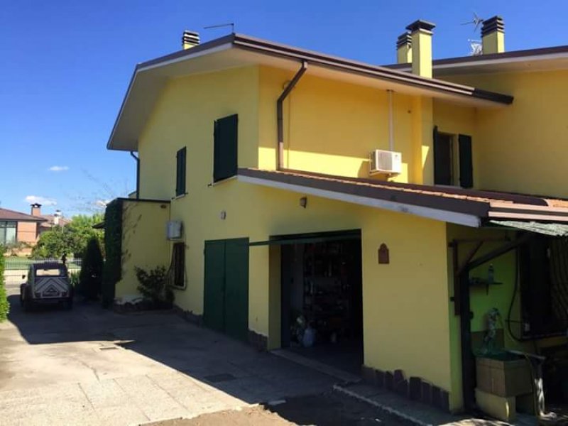 Villa Bartolomea casa a Verona in Vendita