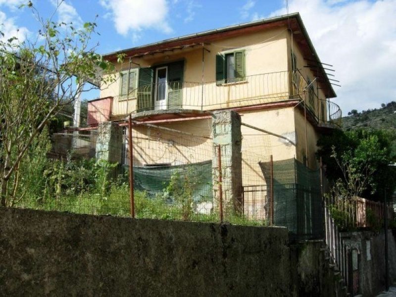 Colfelice casa indipendente a Frosinone in Vendita