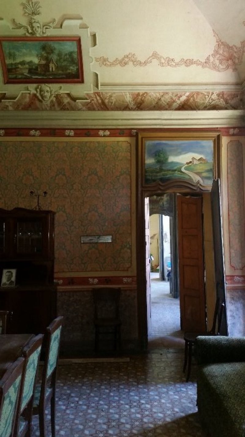 Palazzo del settecento in Monferrato a Alessandria in Vendita