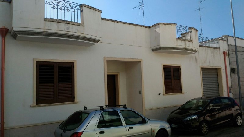 Appartamento piano terra a Novoli a Lecce in Affitto