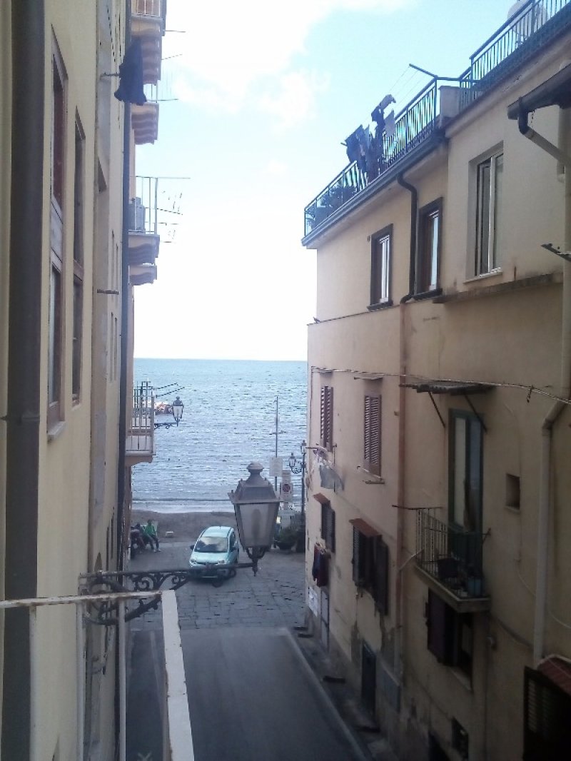 Sorrento Marina Grande appartamento vista mare a Napoli in Vendita