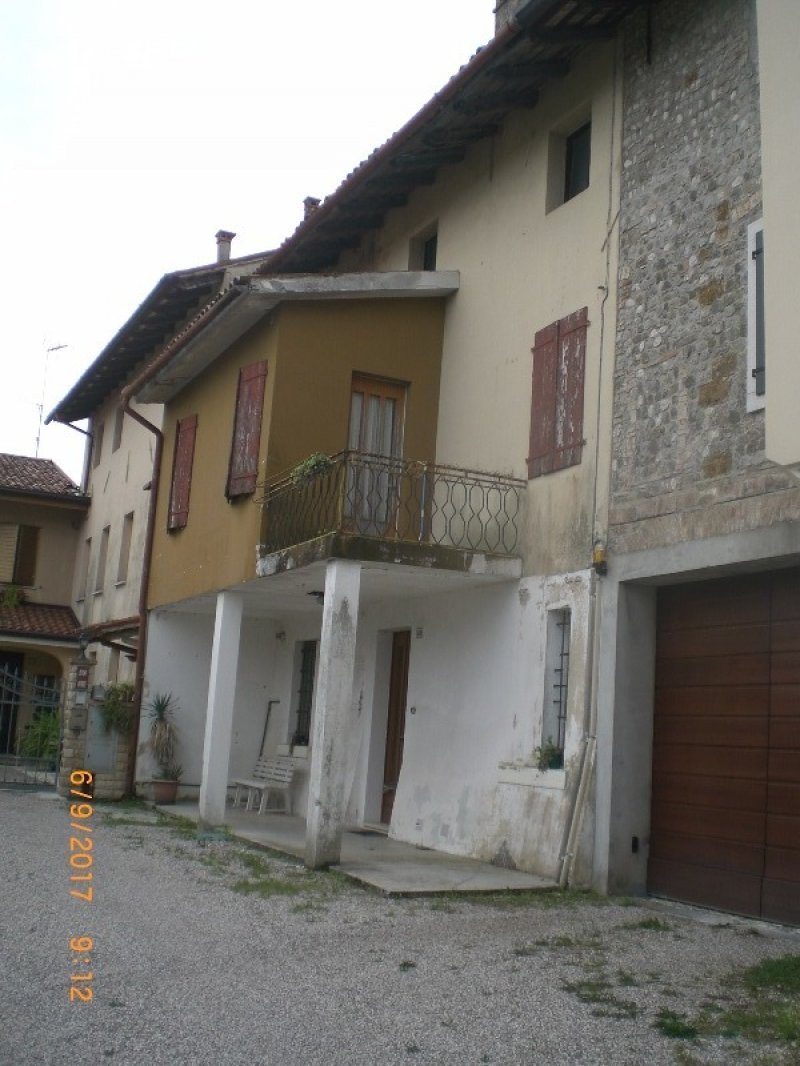 Trivignano Udinese casa in tipico stile friulano a Udine in Vendita