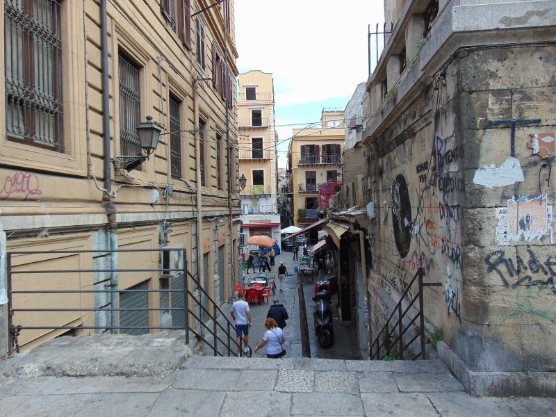 Palermo zona centro storico Vucciria monolocale a Palermo in Affitto
