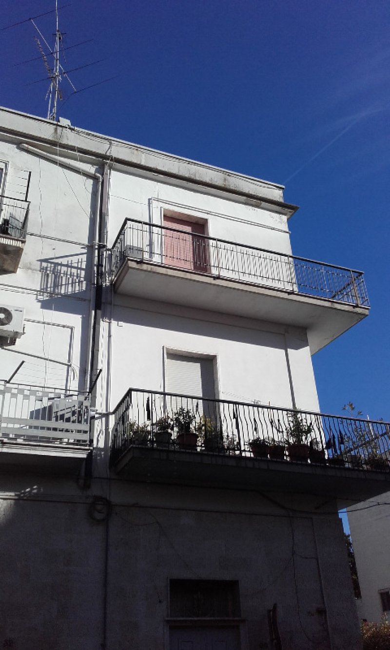 Gravina in Puglia luminoso appartamento a Bari in Vendita