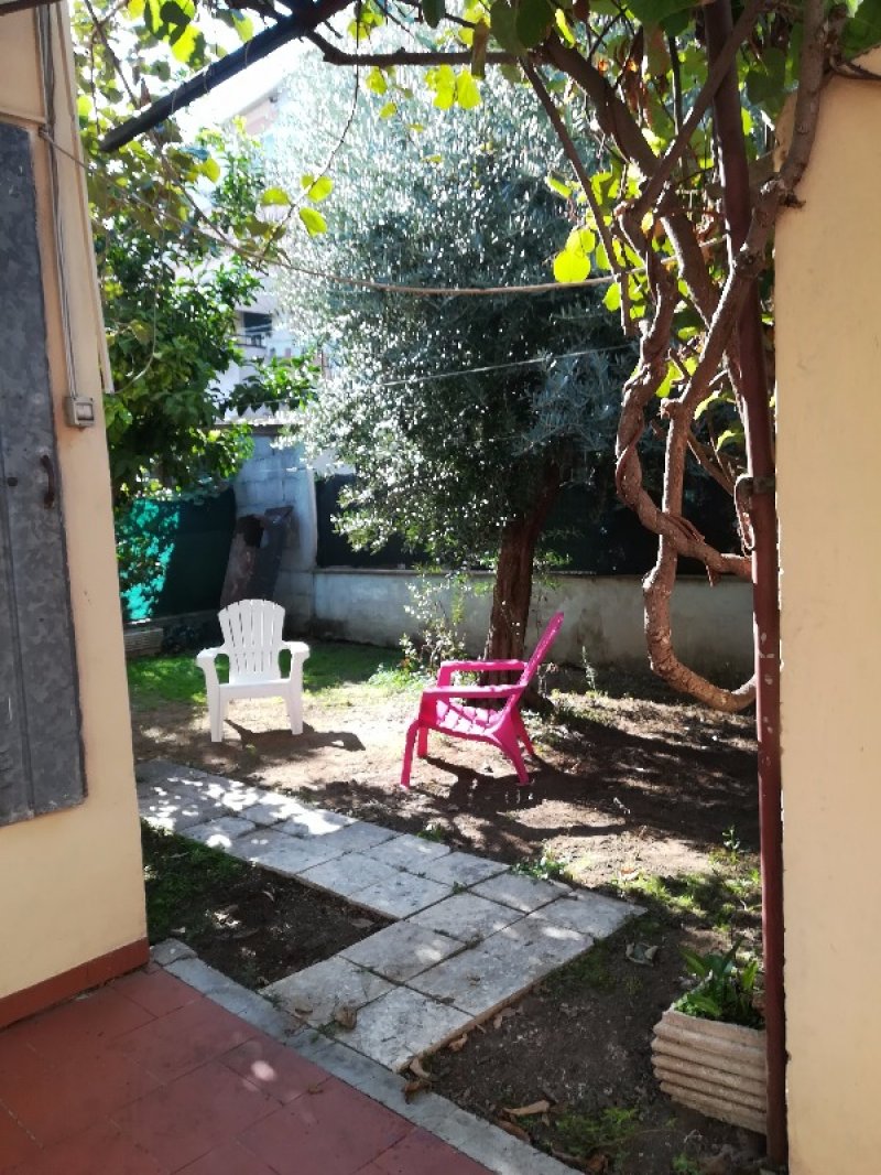 Latina abitazione con giardino a Latina in Affitto
